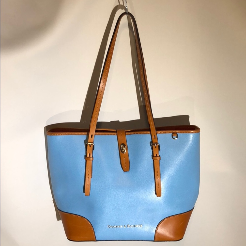 Dooney & Bourke